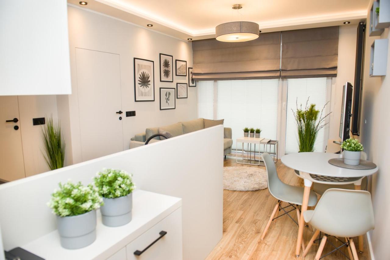 Beautiful Days In Lodz Apartment Exterior photo